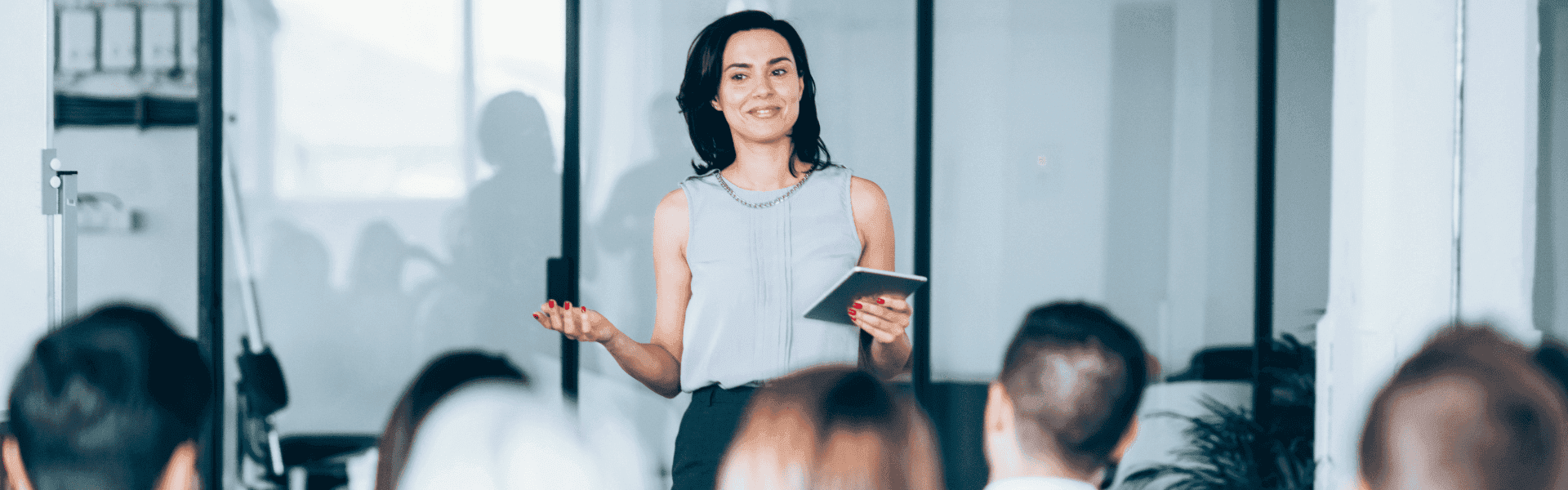Viele Steuerkanzleien und Wirtschaftsprüfer*, aber auch Finanzbehörden suchen seit geraumer Zeit verstärkt nach Steuerassistenten, die sie im Team unterstützen.