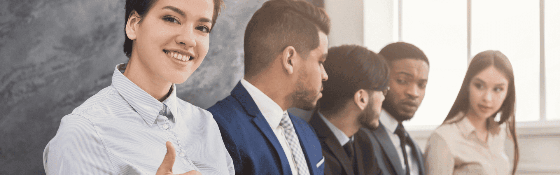 Das Bewerbungsgespräch dient dazu, Dich als Bewerber ein wenig kennenzulernen, aber auch, dass Du den Arbeitgeber besser kennenlernen kannst.